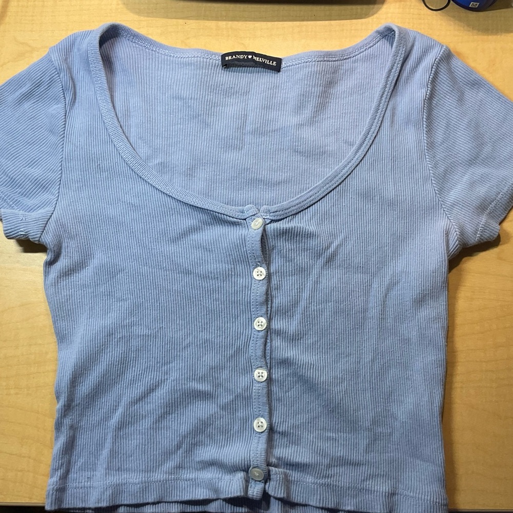 BRANDY MELVILLE CROP TOP